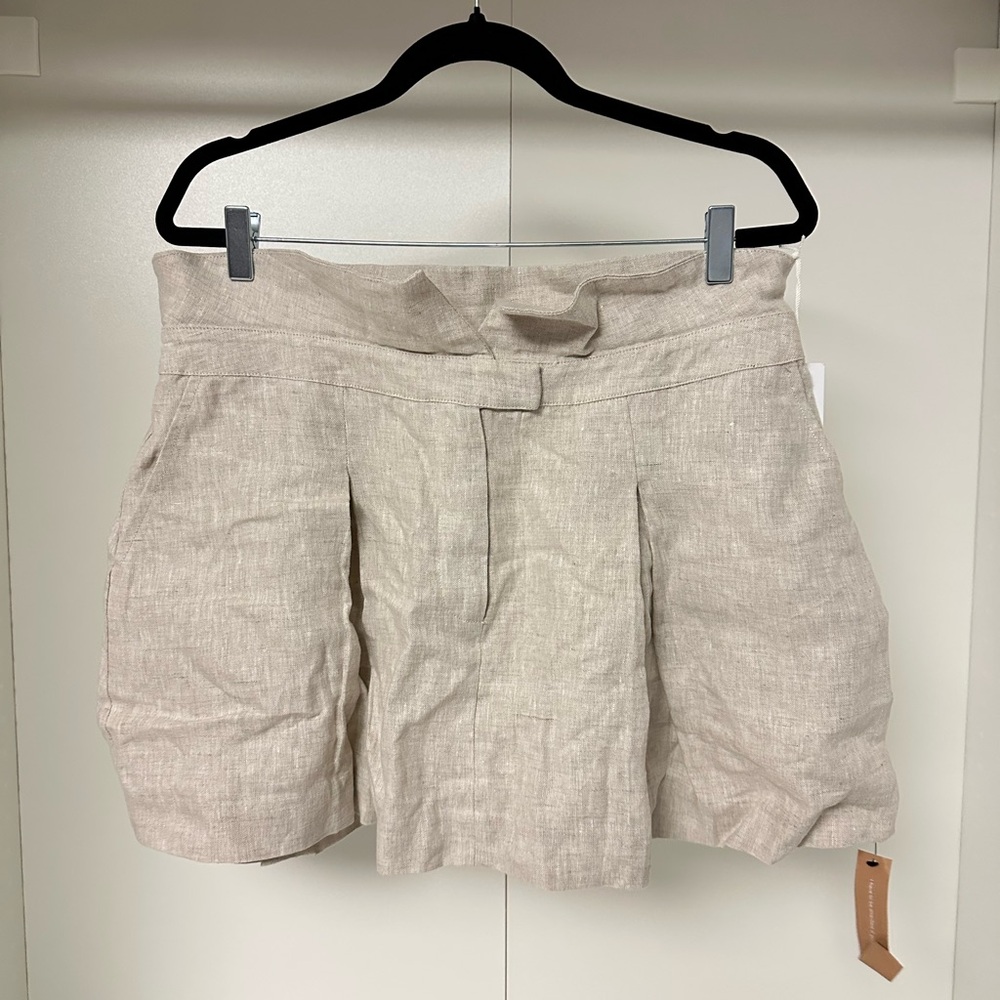 Reformation Linen Low Rise Skort.